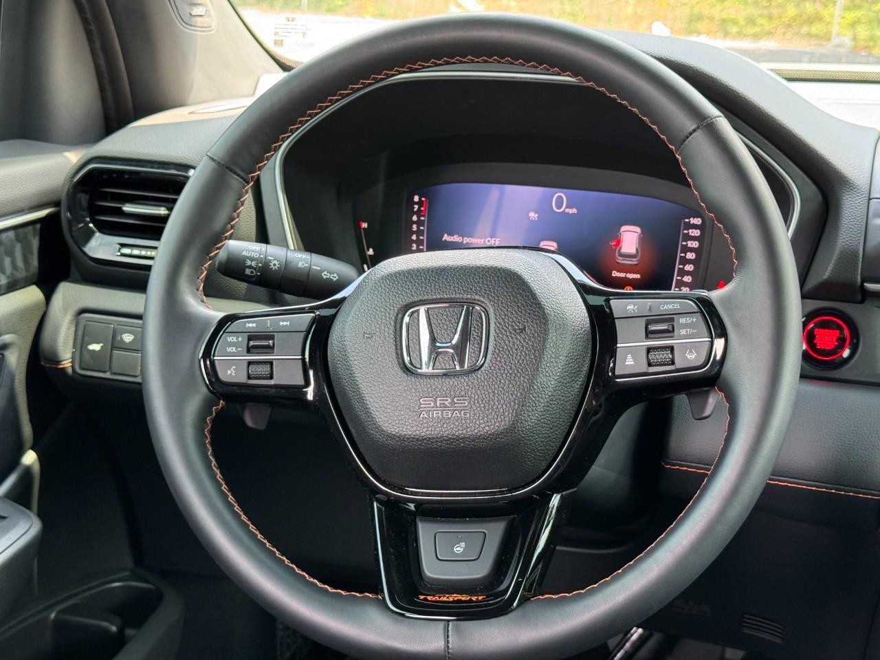 Honda Passport Vehicle Full-screen Gallery Image 15