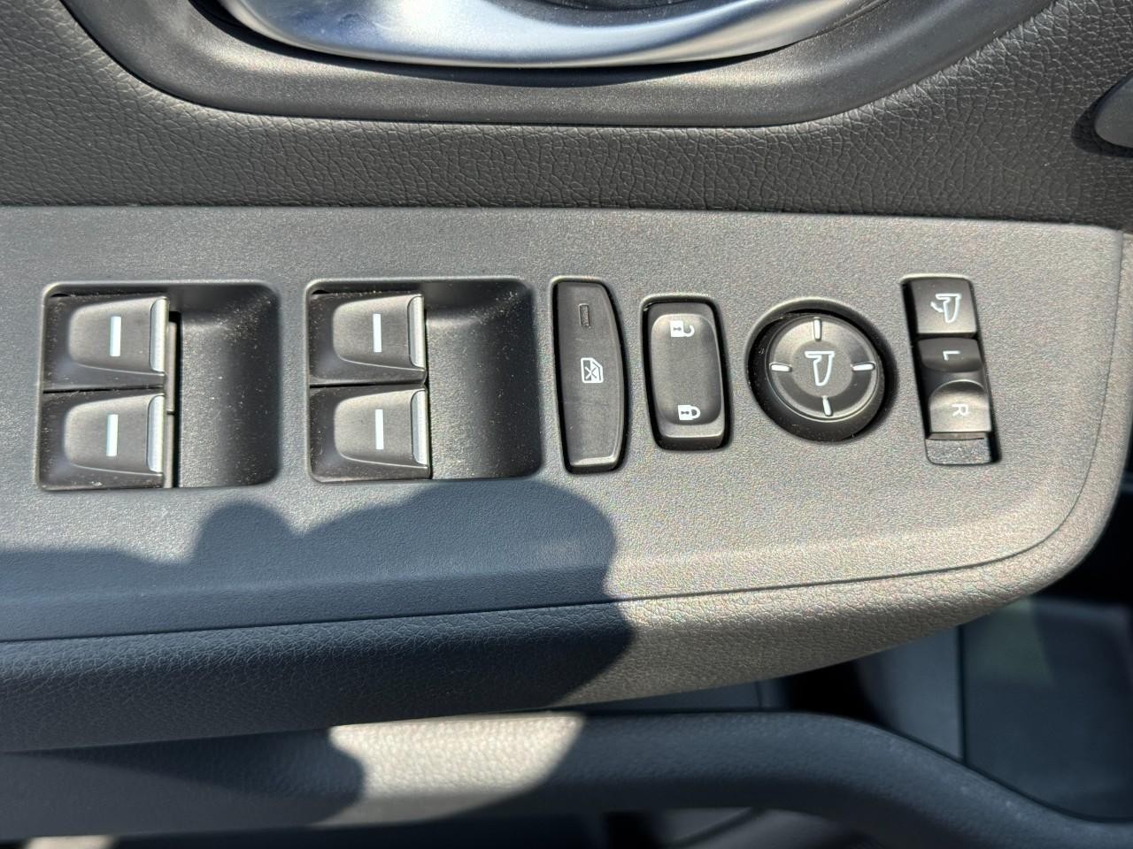 Honda Passport Vehicle Full-screen Gallery Image 20