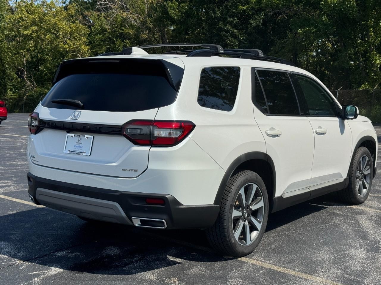 Honda Pilot Vehicle Full-screen Gallery Image 04