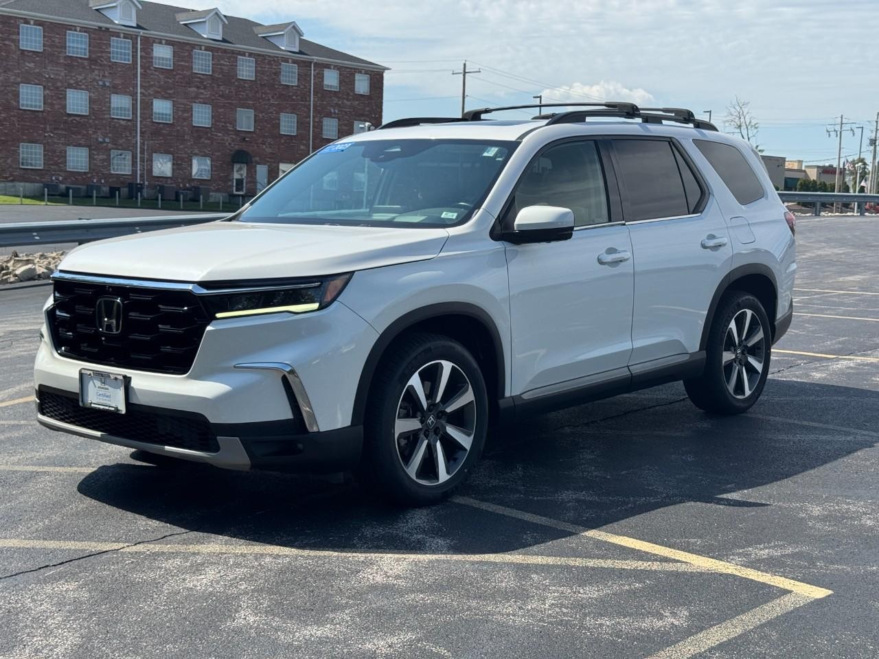 Honda Pilot Vehicle Full-screen Gallery Image 10