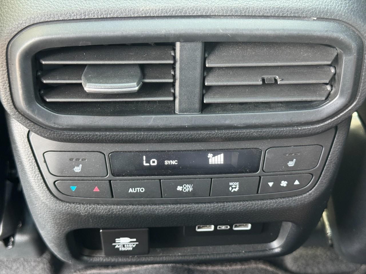 Honda Pilot Vehicle Full-screen Gallery Image 14