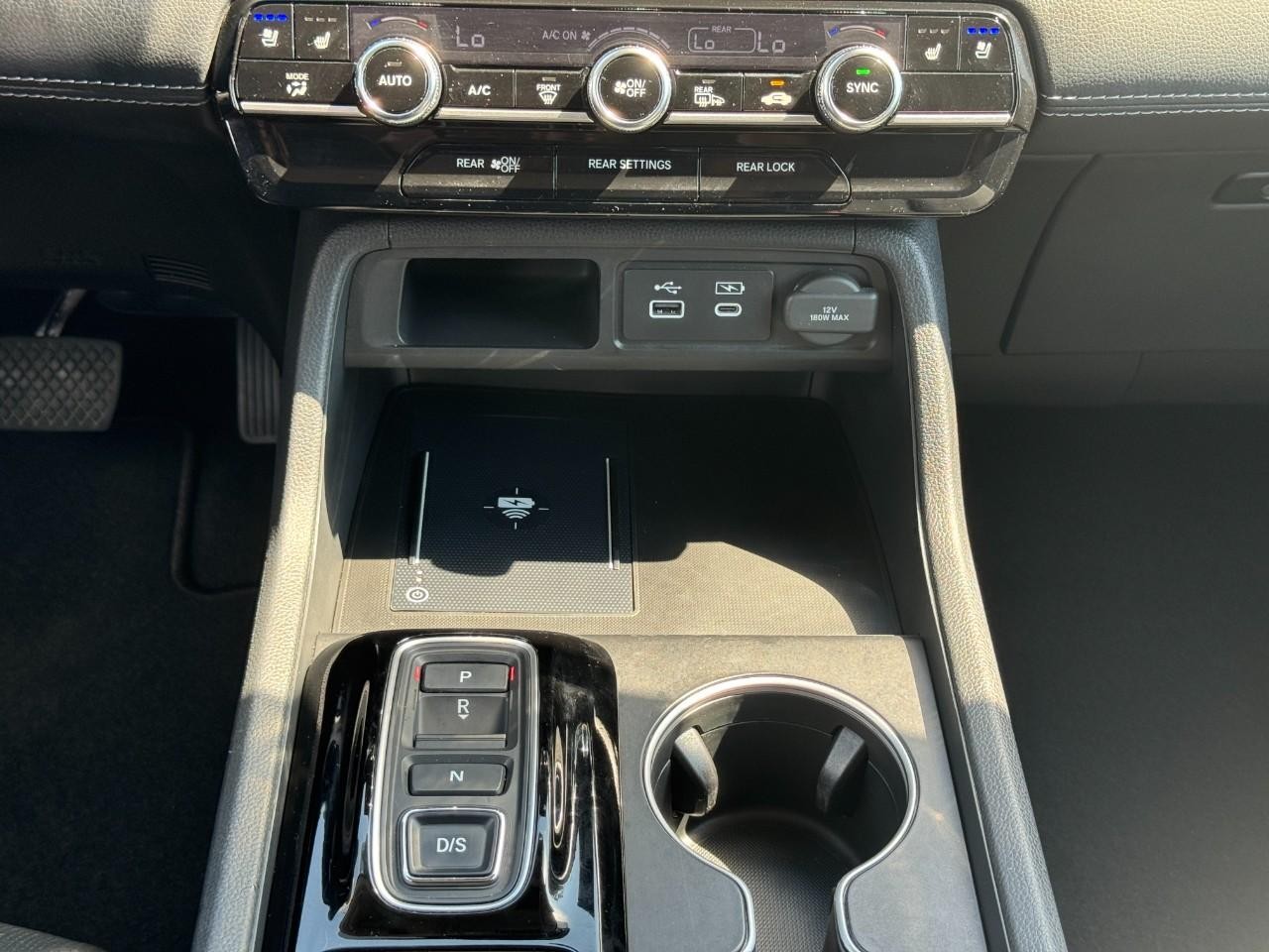 Honda Pilot Vehicle Full-screen Gallery Image 18