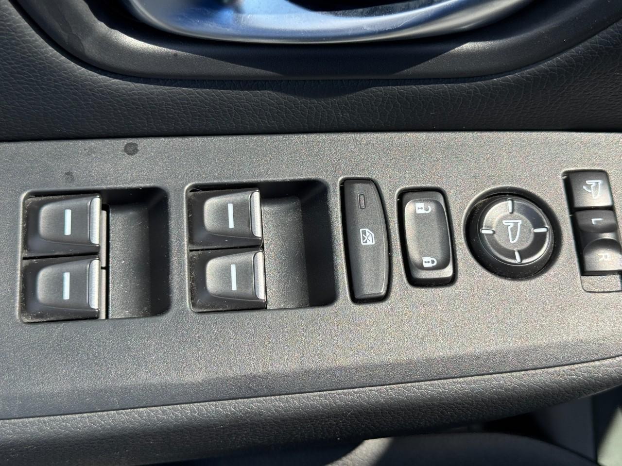 Honda Pilot Vehicle Full-screen Gallery Image 21