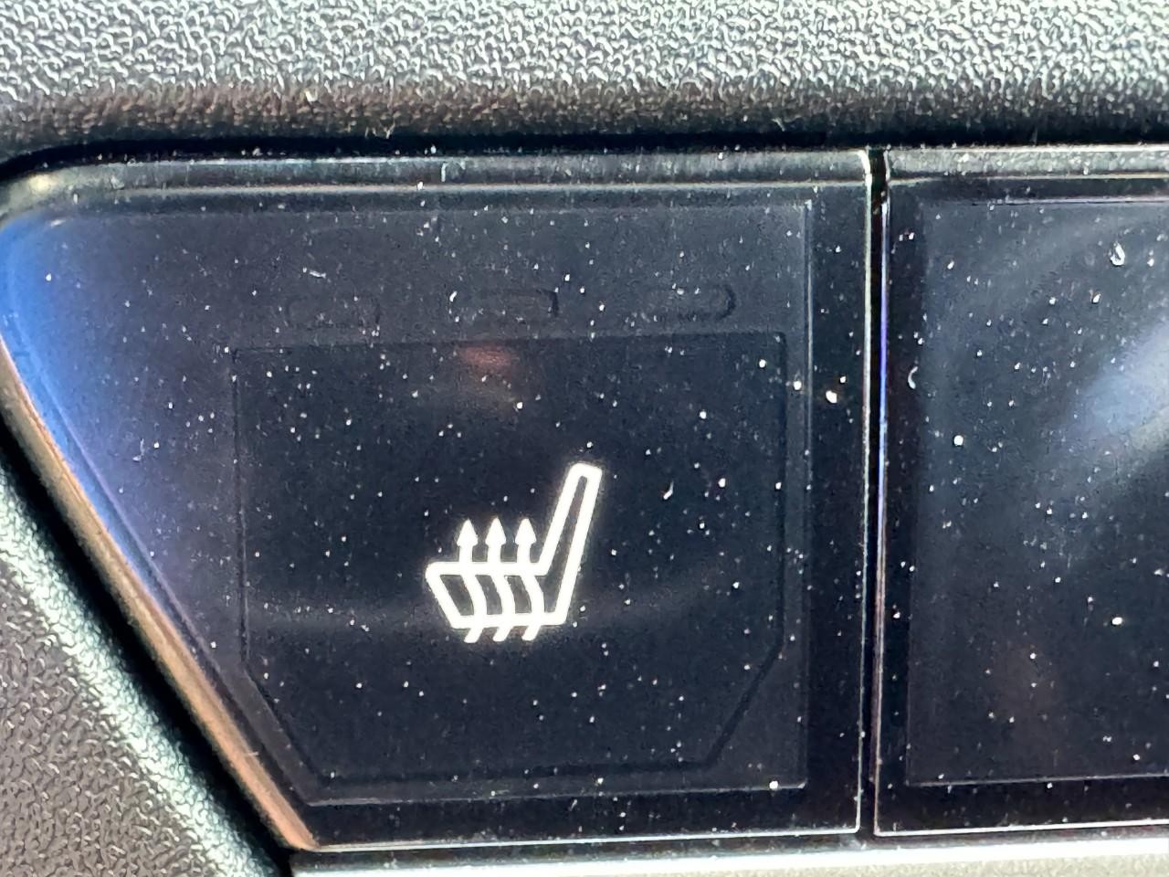 Honda CR-V Hybrid Vehicle Full-screen Gallery Image 23
