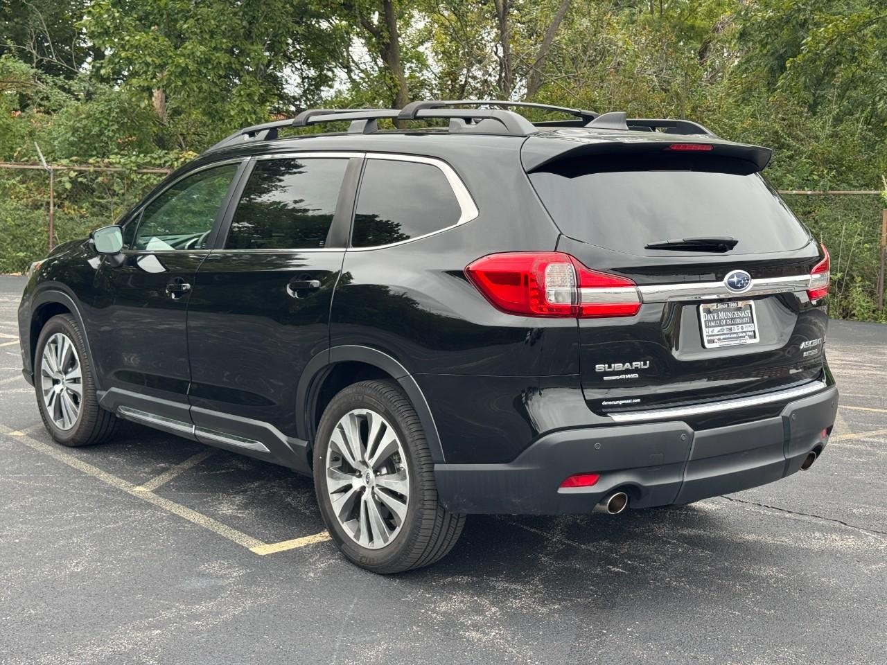 Subaru Ascent Vehicle Full-screen Gallery Image 08
