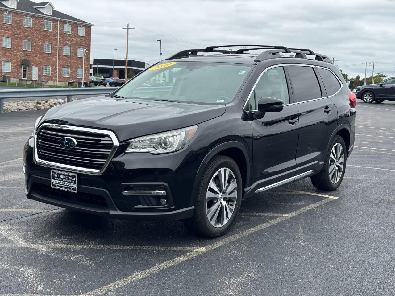 Subaru Ascent Vehicle Full-screen Gallery Image 10