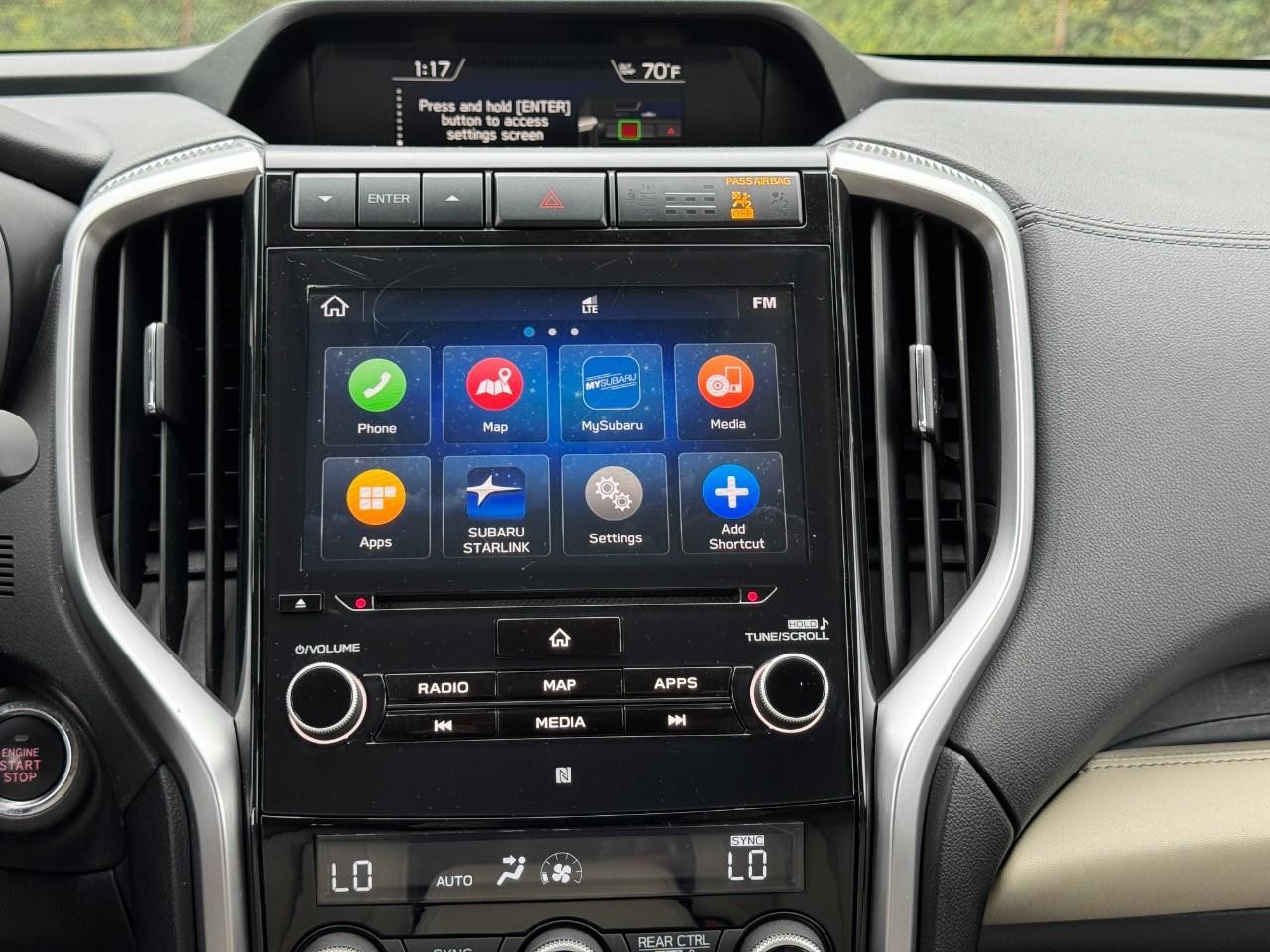 Subaru Ascent Vehicle Full-screen Gallery Image 16