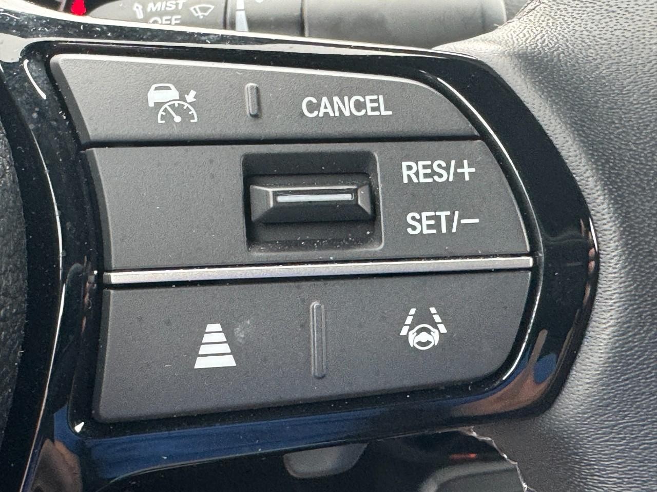 Honda Civic Sedan Hybrid Vehicle Full-screen Gallery Image 21