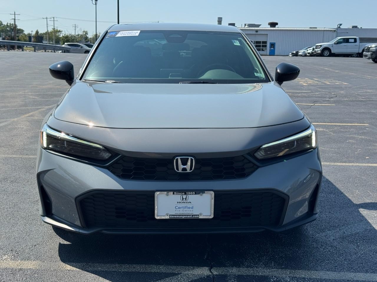 Honda Civic Hatchback Vehicle Full-screen Gallery Image 11