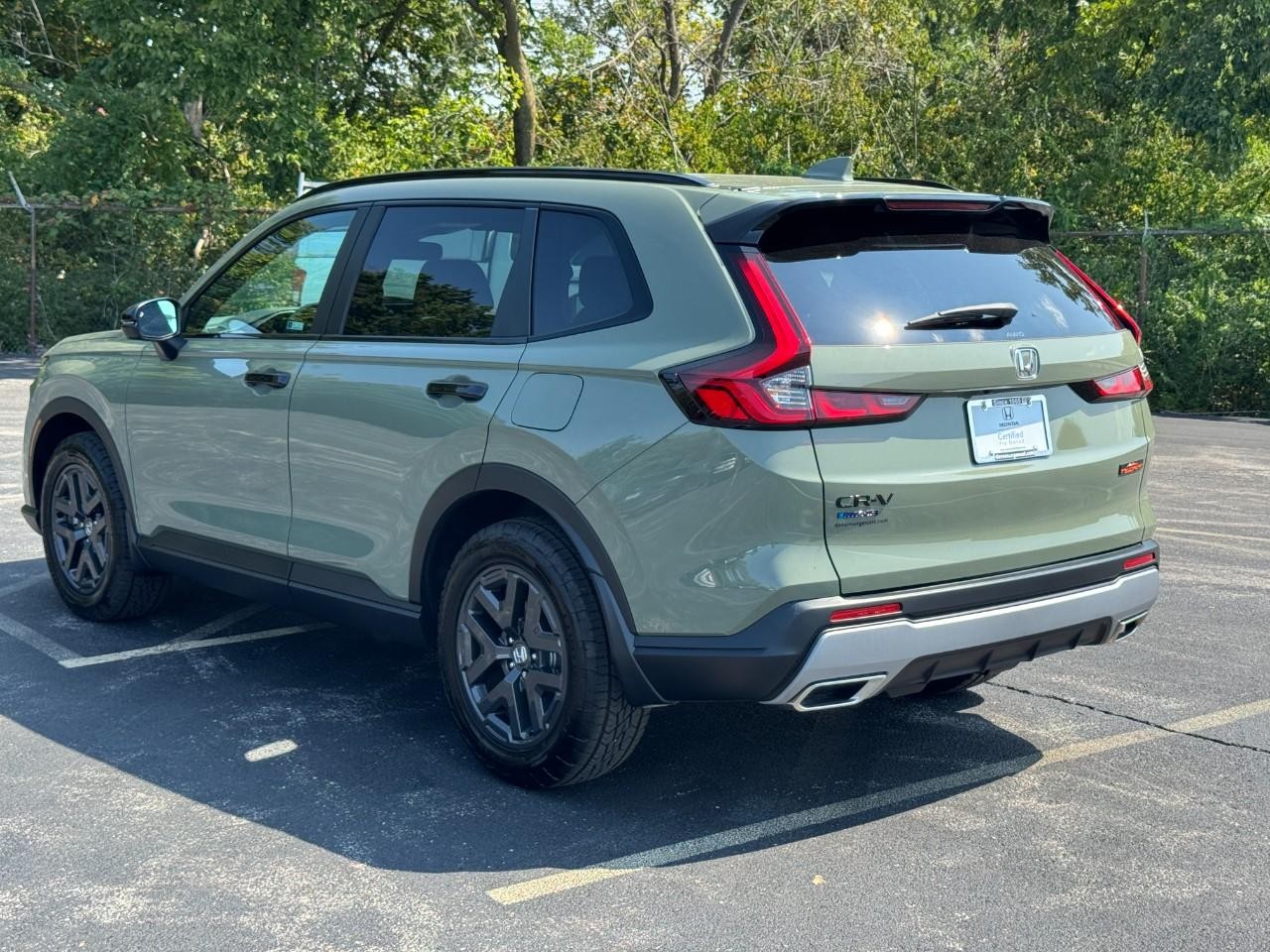 Honda CR-V Hybrid Vehicle Full-screen Gallery Image 08
