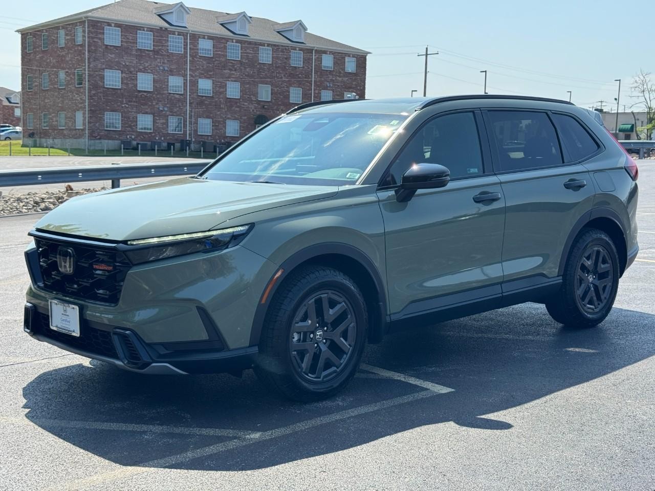 Honda CR-V Hybrid Vehicle Full-screen Gallery Image 10