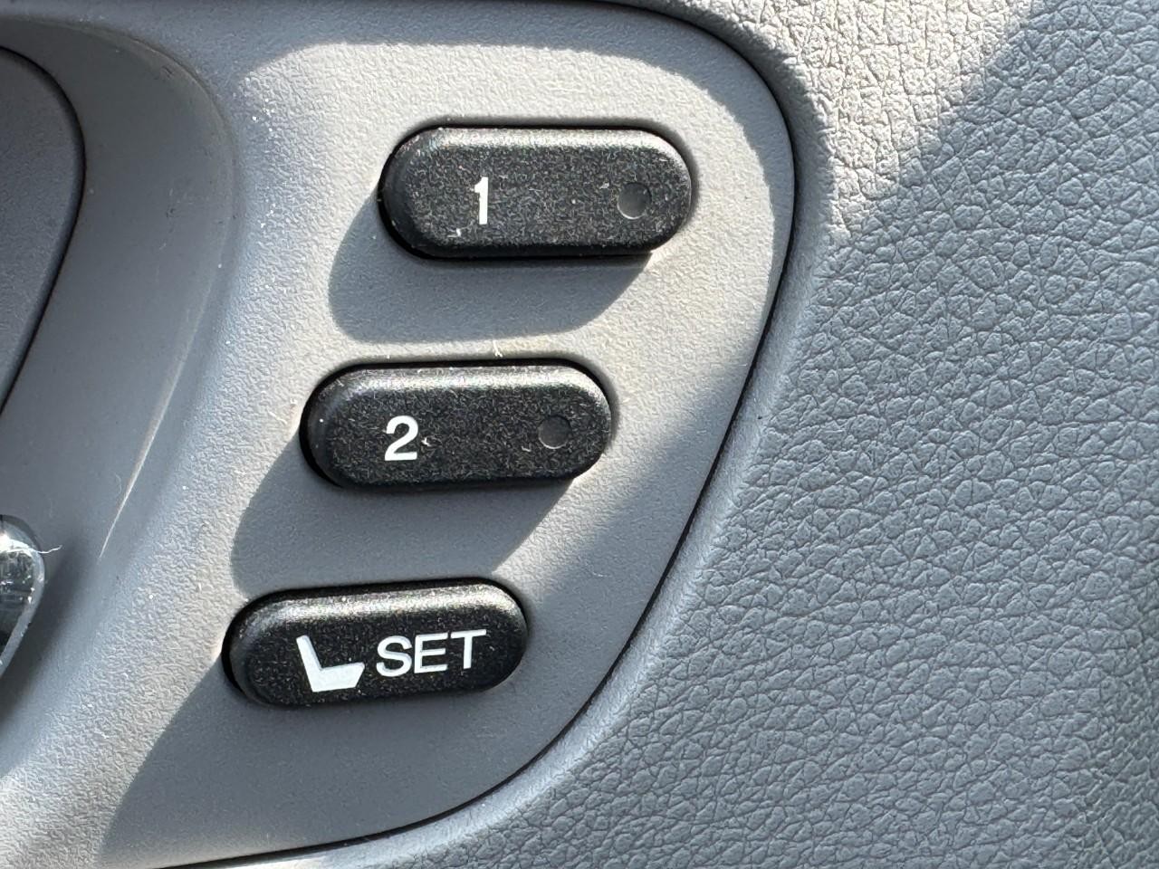 Honda Pilot Vehicle Full-screen Gallery Image 22
