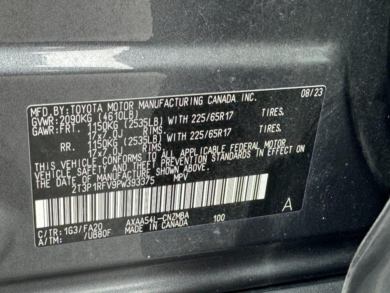 Toyota RAV4 Vehicle Full-screen Gallery Image 24