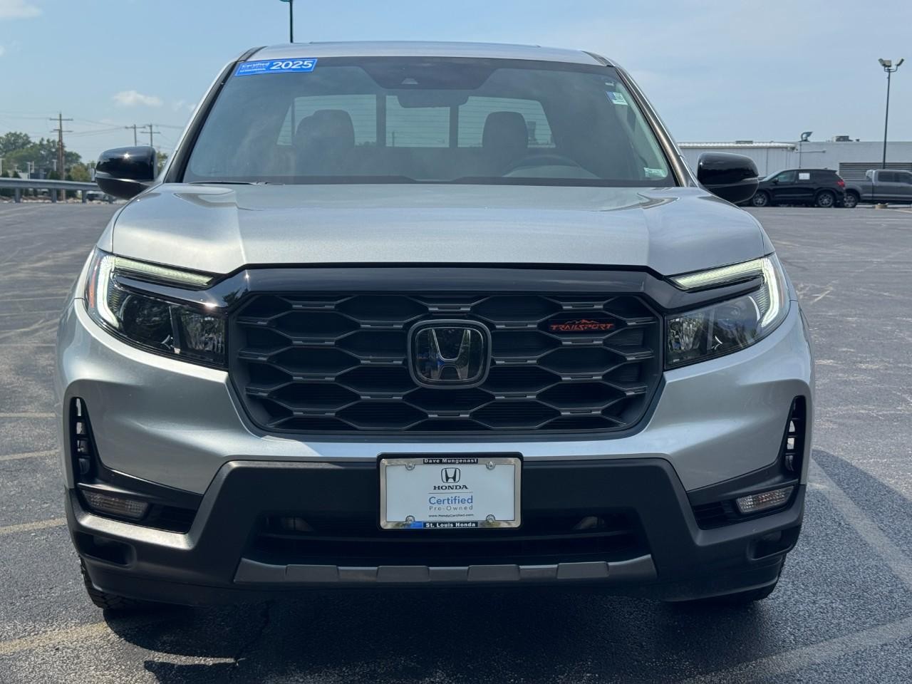 Honda Ridgeline Vehicle Full-screen Gallery Image 11