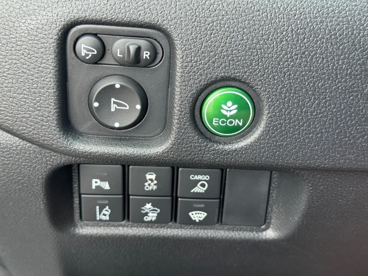 Honda Ridgeline Vehicle Full-screen Gallery Image 21