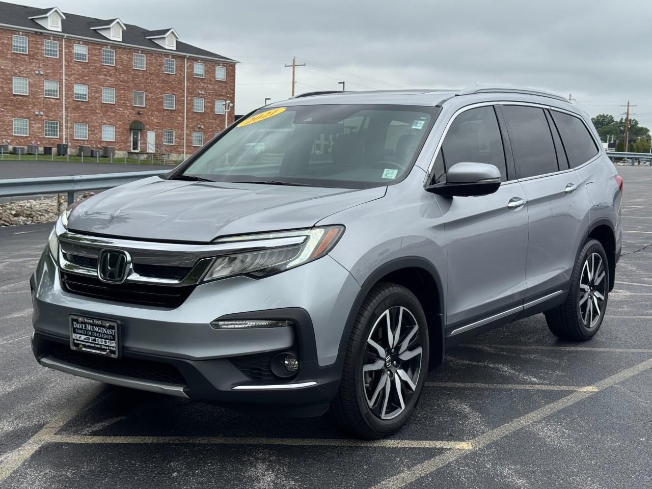Honda Pilot Vehicle Full-screen Gallery Image 10