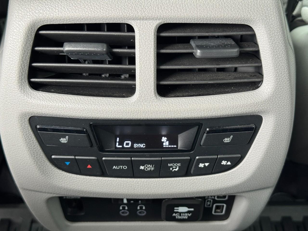 Honda Pilot Vehicle Full-screen Gallery Image 14