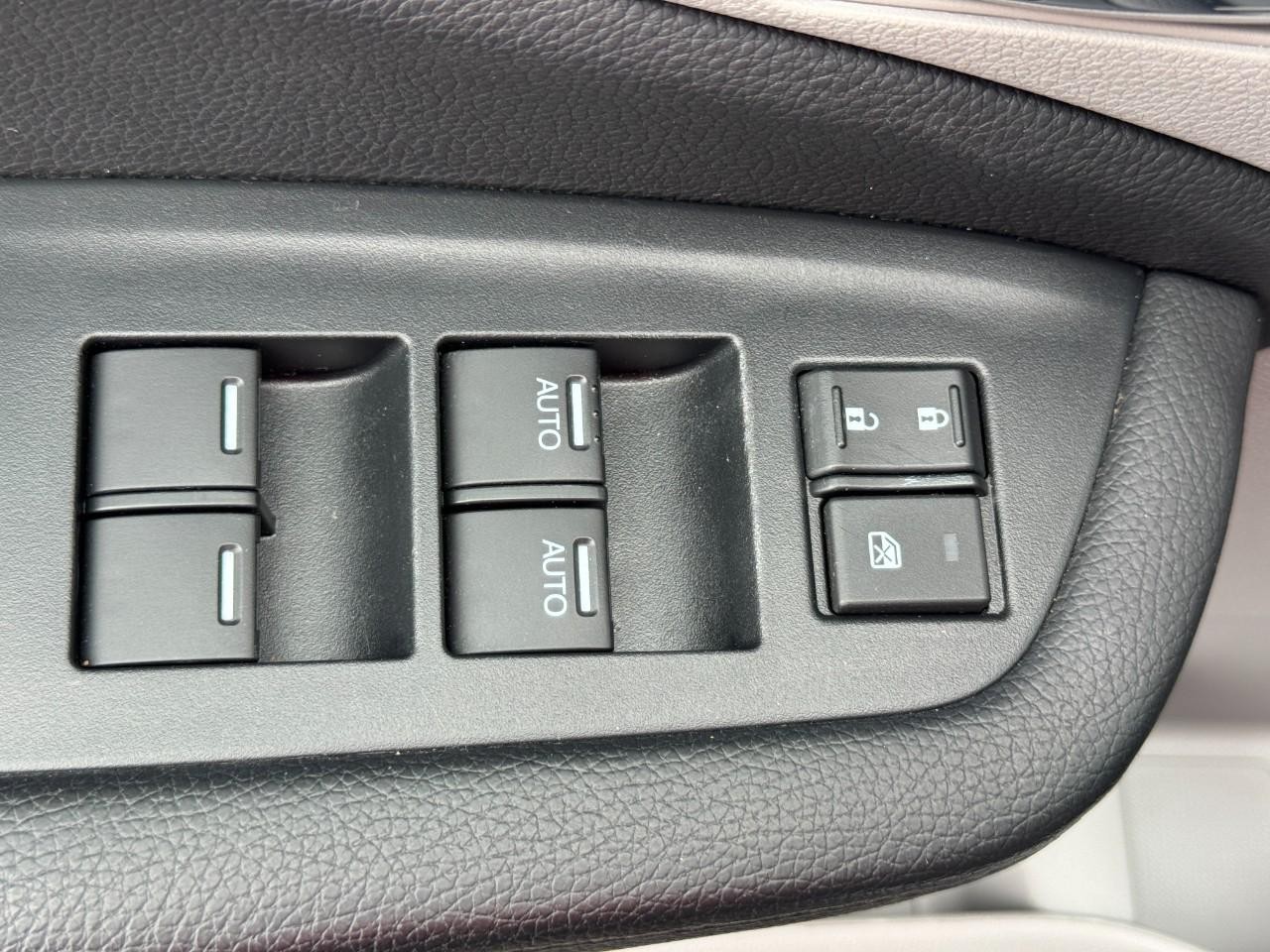 Honda Pilot Vehicle Full-screen Gallery Image 21