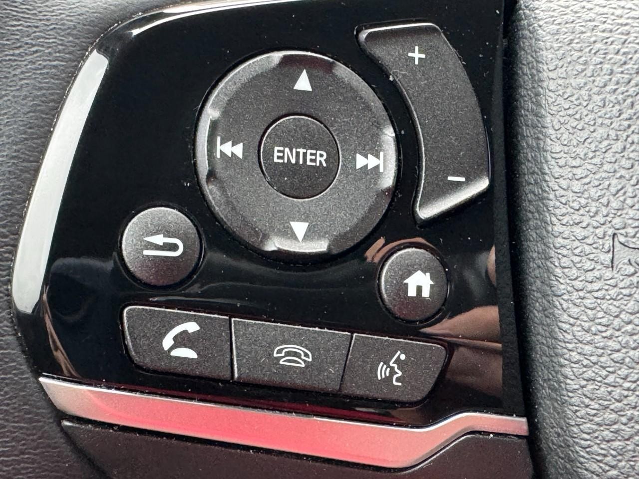 Honda Pilot Vehicle Full-screen Gallery Image 24