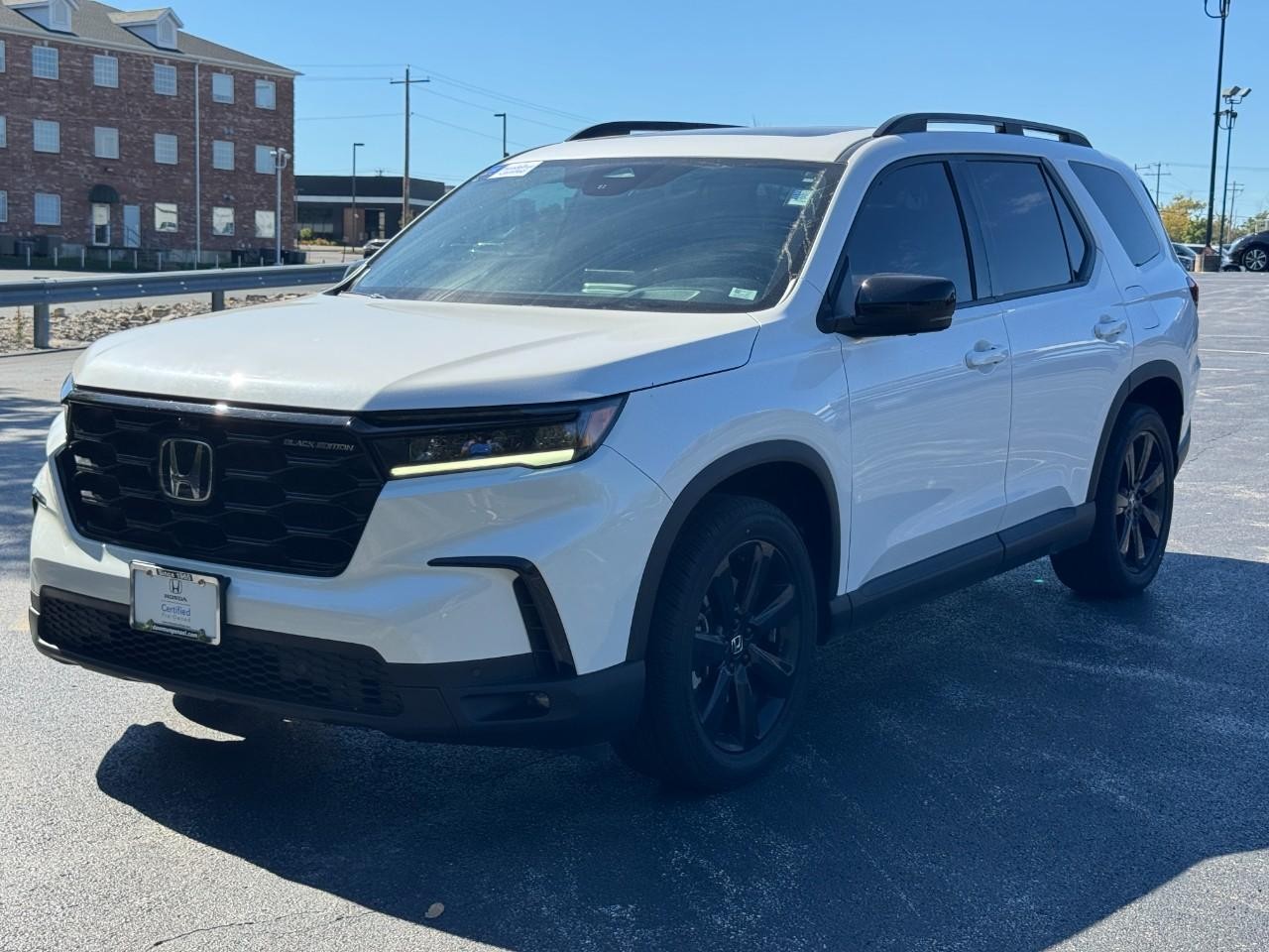 Honda Pilot Vehicle Full-screen Gallery Image 10