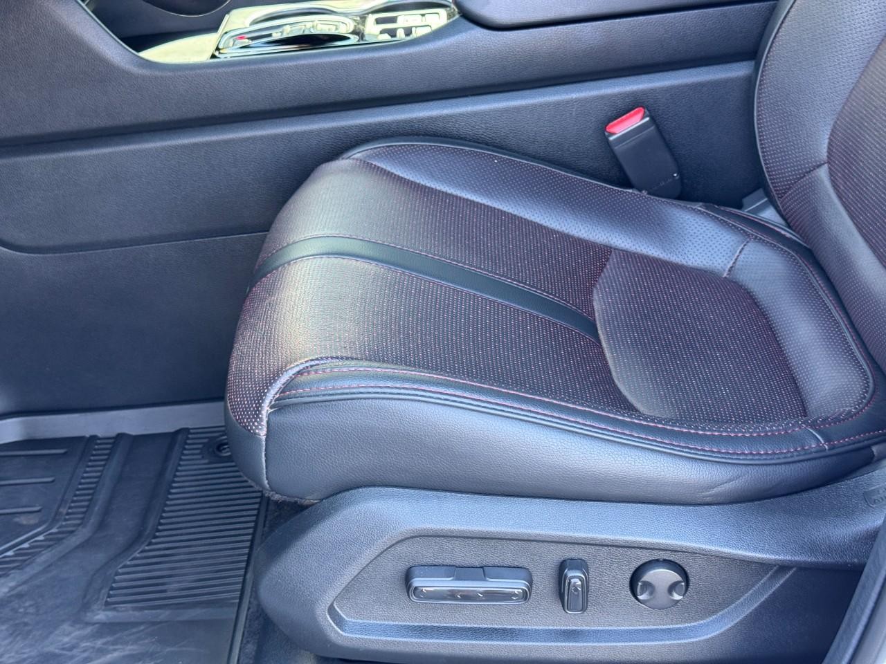Honda Pilot Vehicle Full-screen Gallery Image 20