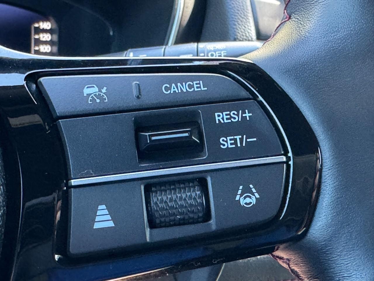 Honda Pilot Vehicle Full-screen Gallery Image 24