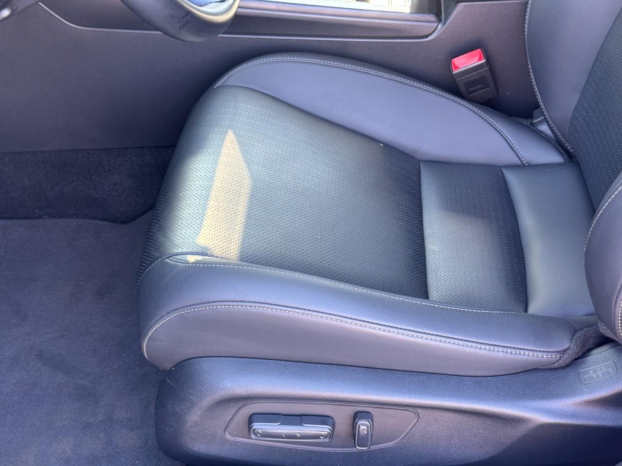 Honda Civic Sedan Vehicle Full-screen Gallery Image 18