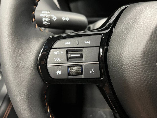 Honda HR-V Vehicle Full-screen Gallery Image 18