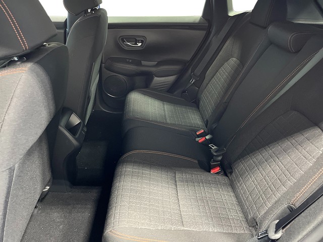 Honda HR-V Vehicle Full-screen Gallery Image 24
