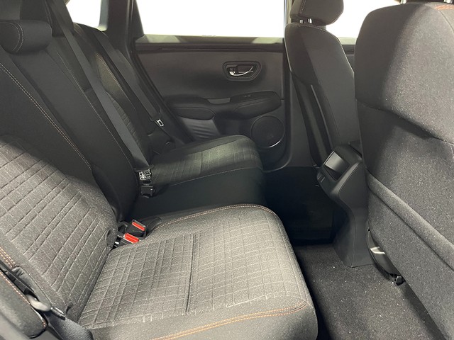 Honda HR-V Vehicle Full-screen Gallery Image 26