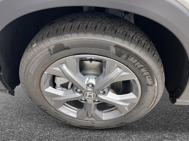 Honda HR-V Vehicle Full-screen Gallery Image 11