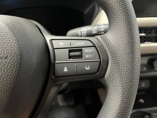 Honda HR-V Vehicle Full-screen Gallery Image 18