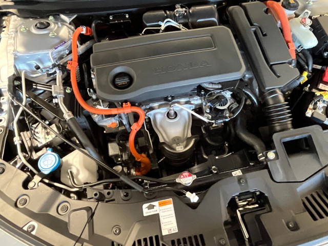 Honda Accord Hybrid Vehicle Full-screen Gallery Image 13