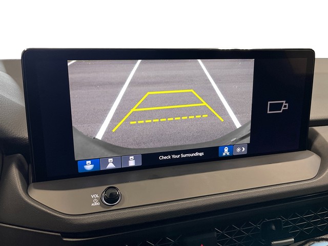 Honda Accord Hybrid Vehicle Full-screen Gallery Image 23