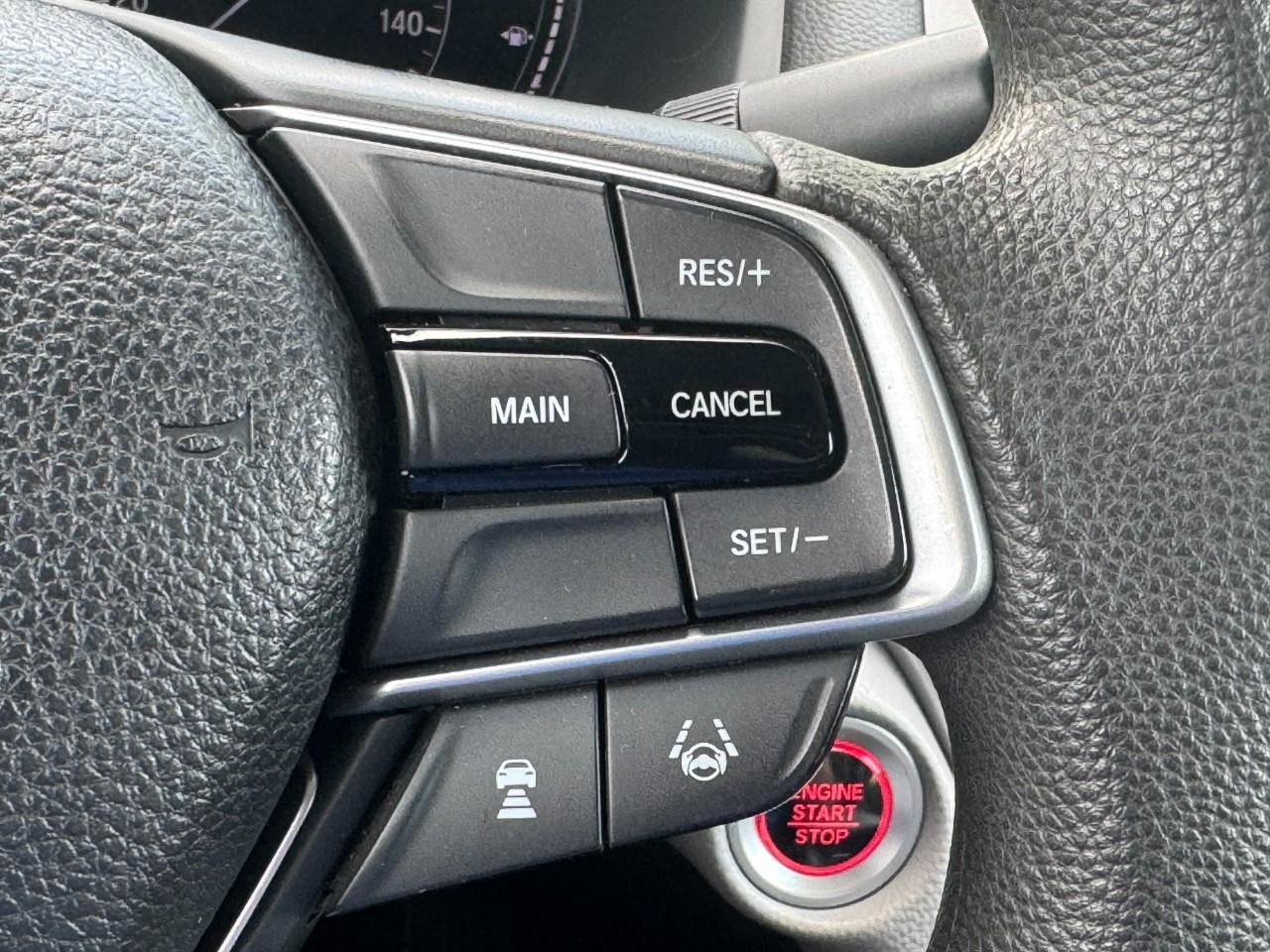 Honda Accord Sedan Vehicle Full-screen Gallery Image 20