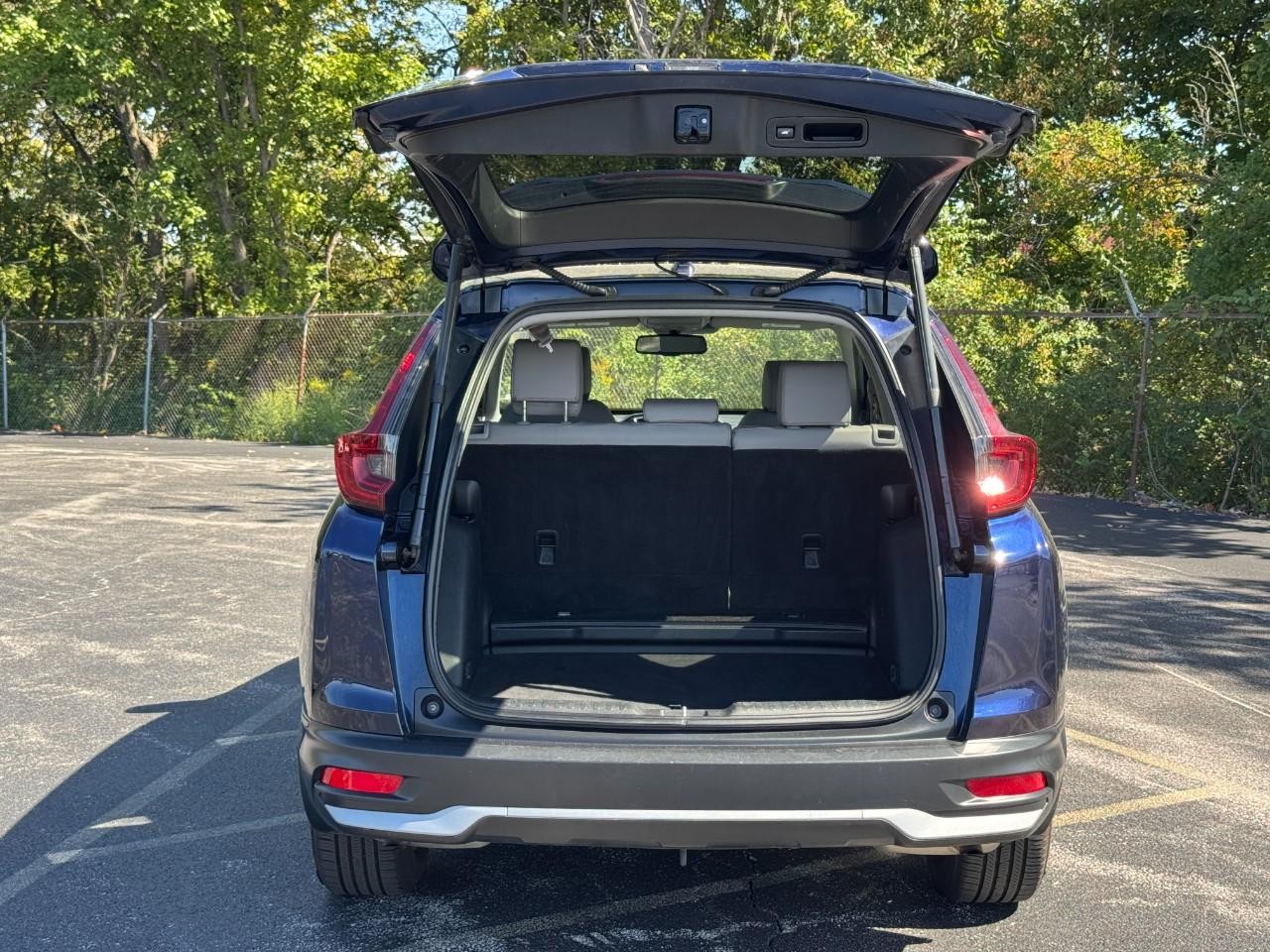 Honda CR-V Vehicle Full-screen Gallery Image 05