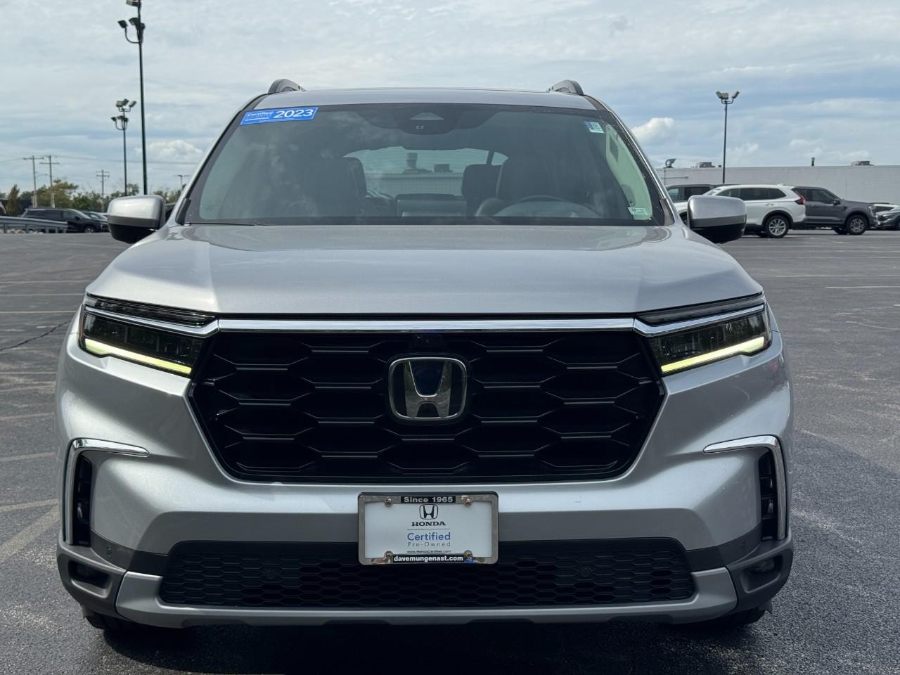 Honda Pilot Vehicle Full-screen Gallery Image 11