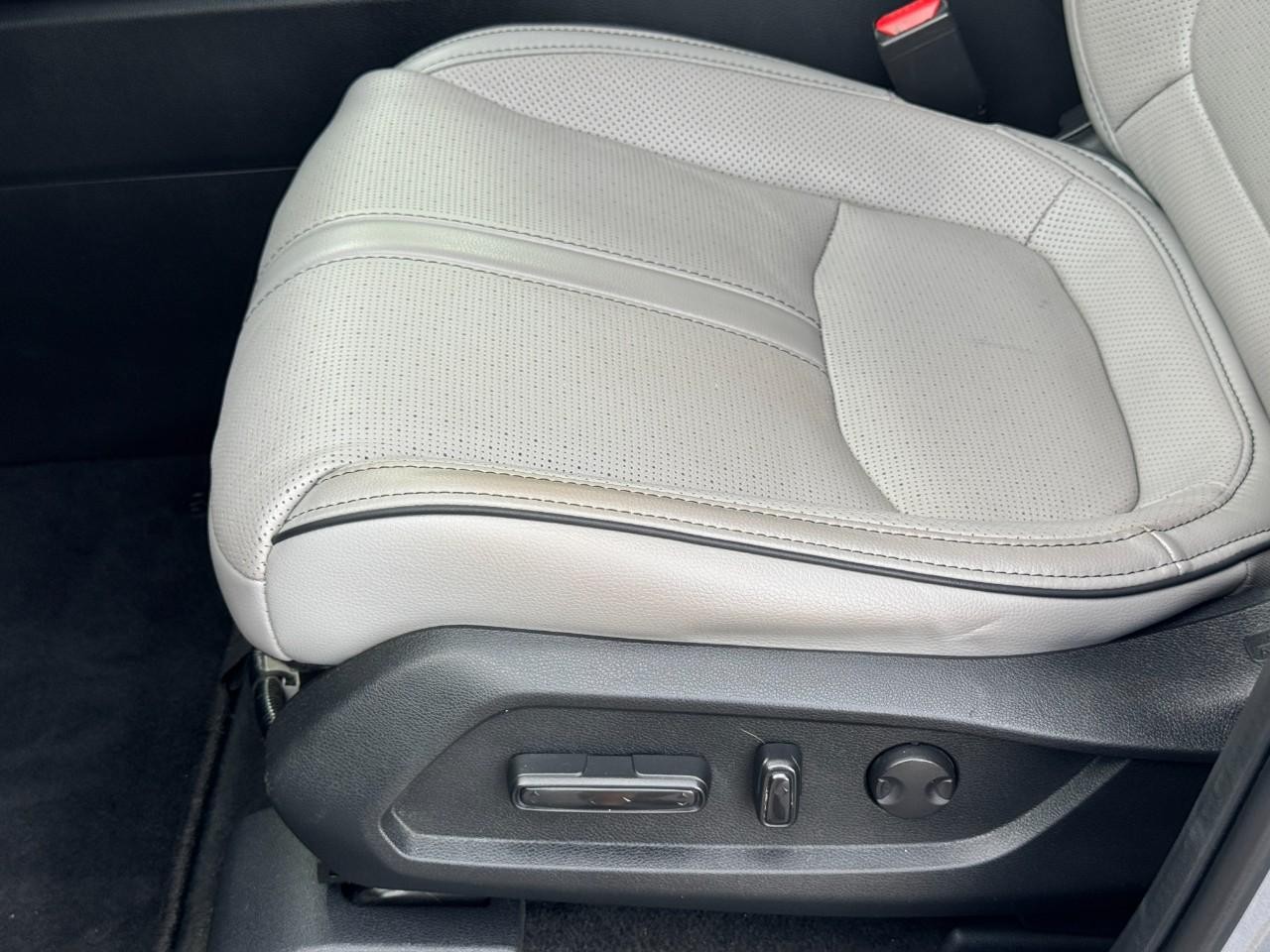 Honda Pilot Vehicle Full-screen Gallery Image 19