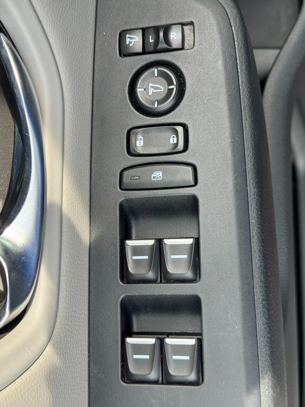 Honda Pilot Vehicle Full-screen Gallery Image 20