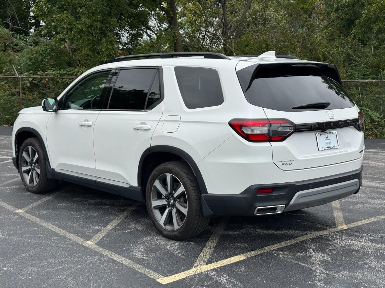 Honda Pilot Vehicle Full-screen Gallery Image 08