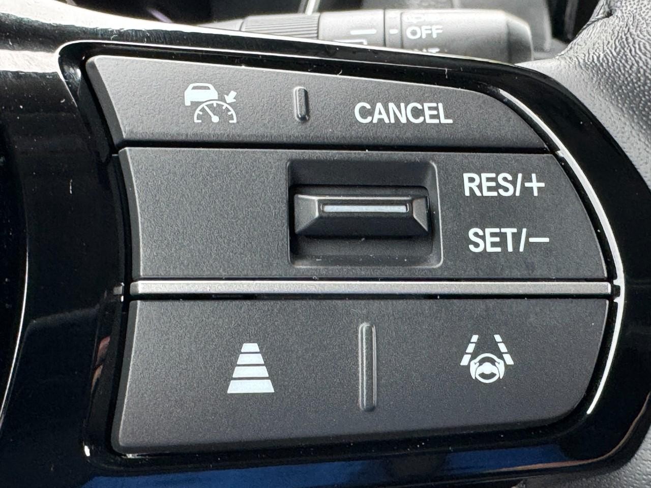 Honda Pilot Vehicle Full-screen Gallery Image 24