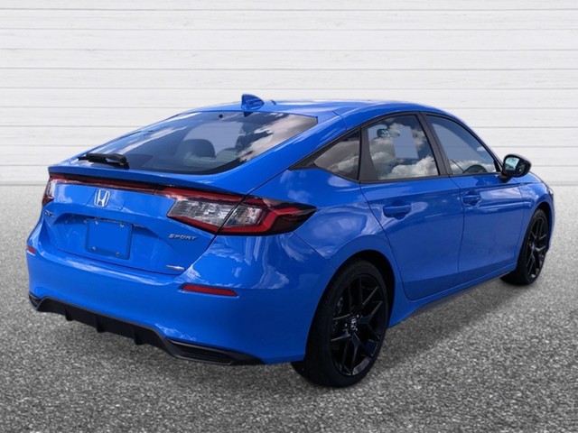 Honda Civic Hatchback Hybrid Vehicle Full-screen Gallery Image 05