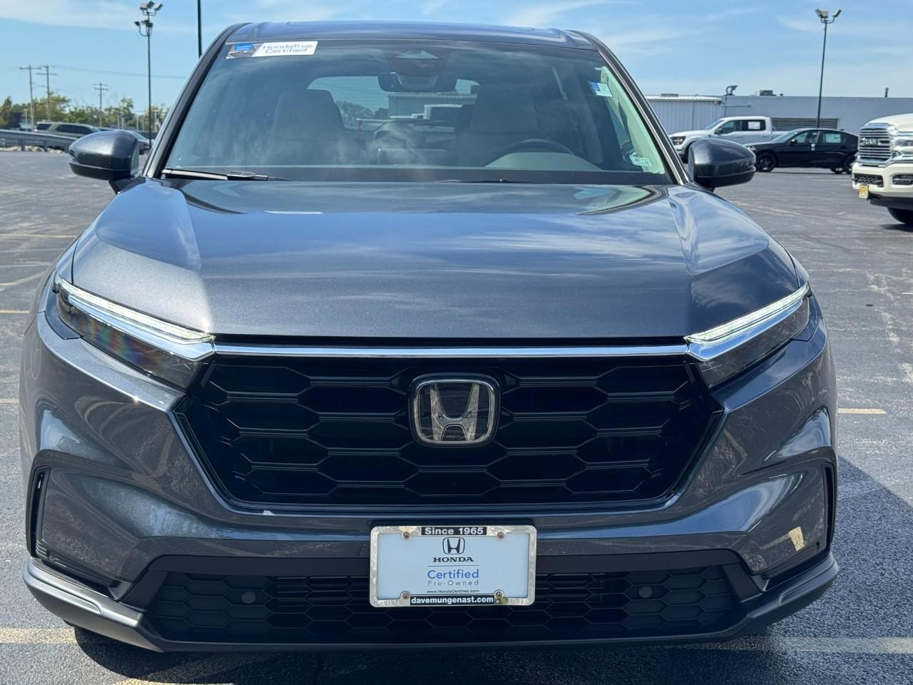 Honda CR-V Vehicle Full-screen Gallery Image 12