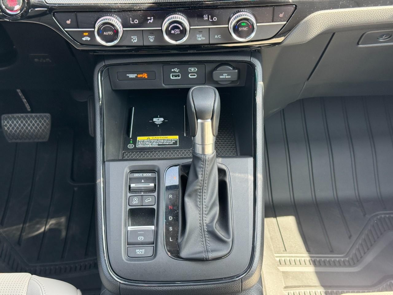Honda CR-V Vehicle Full-screen Gallery Image 20