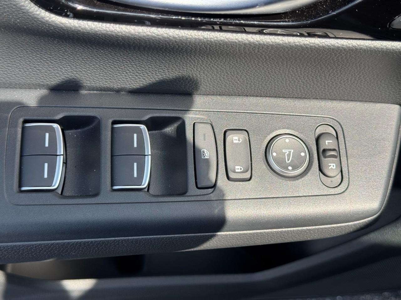 Honda CR-V Vehicle Full-screen Gallery Image 24