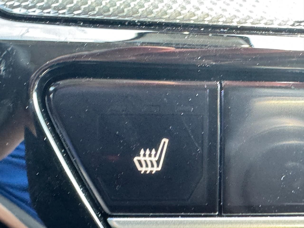 Honda CR-V Vehicle Full-screen Gallery Image 30