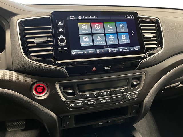 Honda Ridgeline Vehicle Full-screen Gallery Image 17