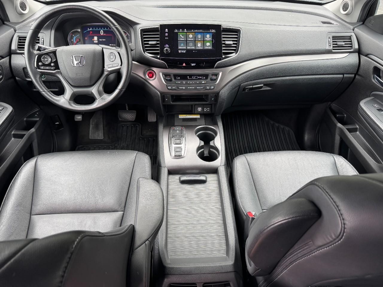 Honda Pilot Vehicle Full-screen Gallery Image 14
