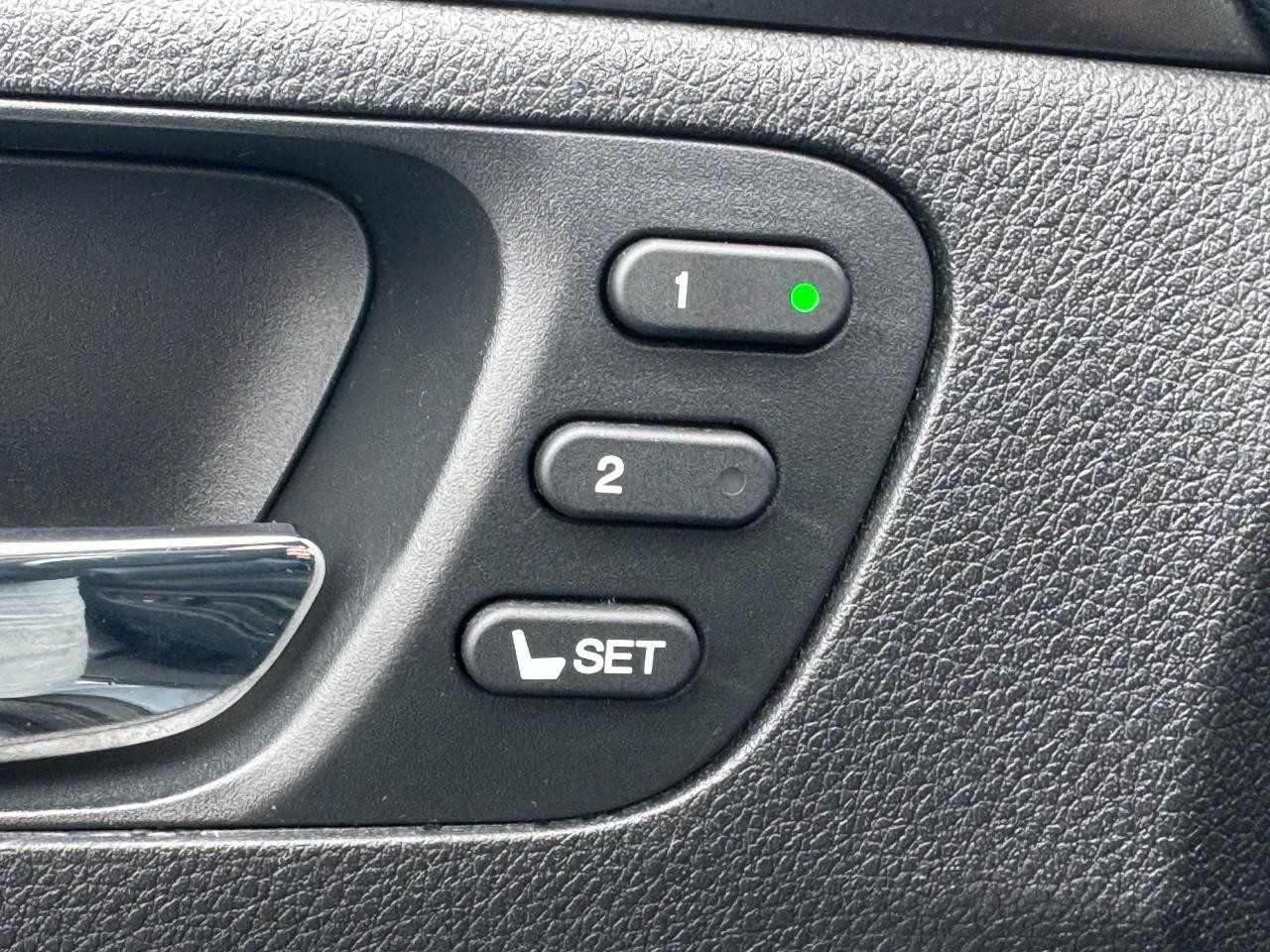 Honda Pilot Vehicle Full-screen Gallery Image 21