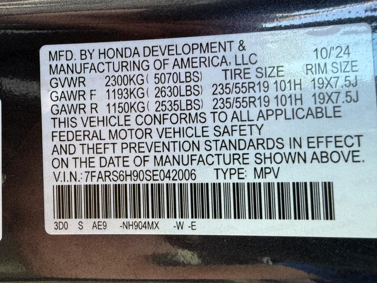 Honda CR-V Hybrid Vehicle Full-screen Gallery Image 24